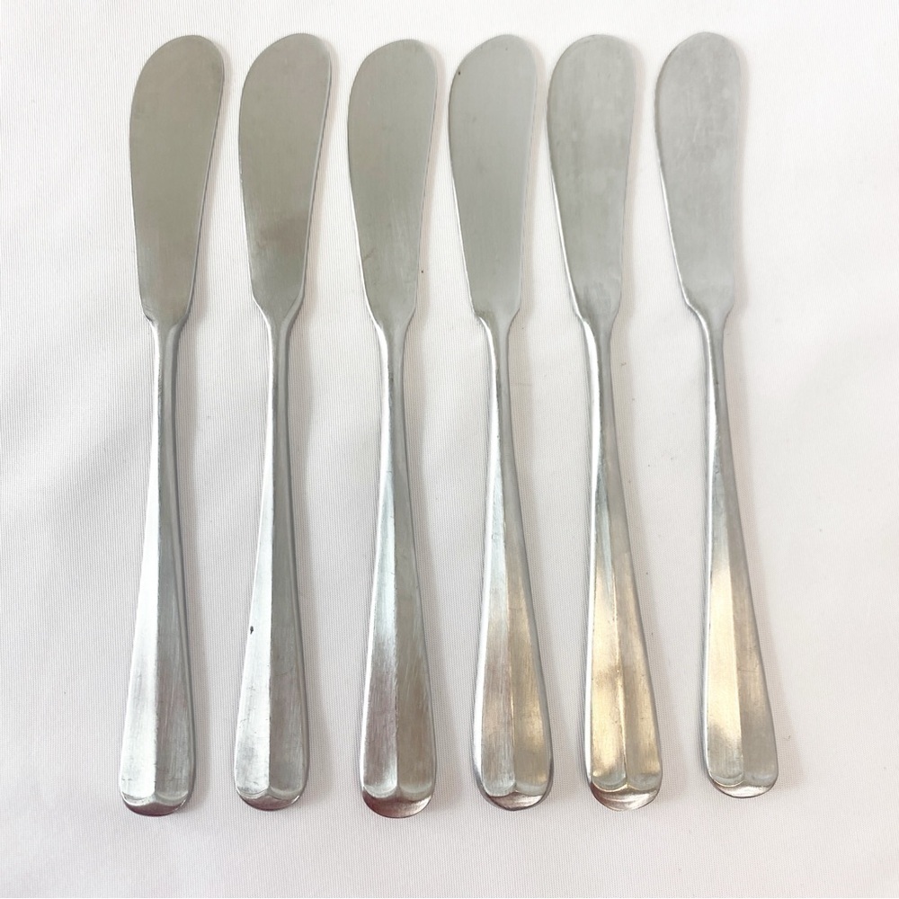 6 Towle Supreme Cutlery Vintage Japan Stainless Flat Butter/Cheese Spreaders